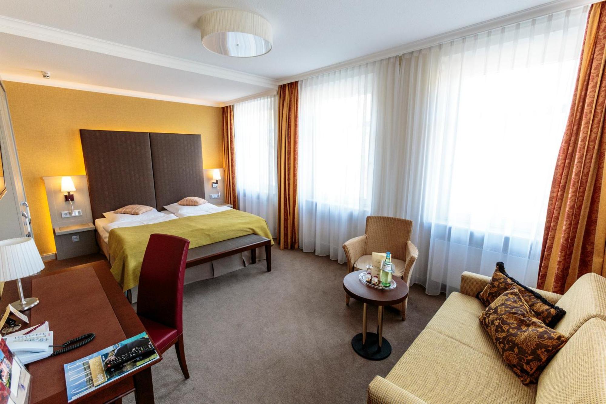 Parkhotel Gueldene Berge Weissenfels Luaran gambar