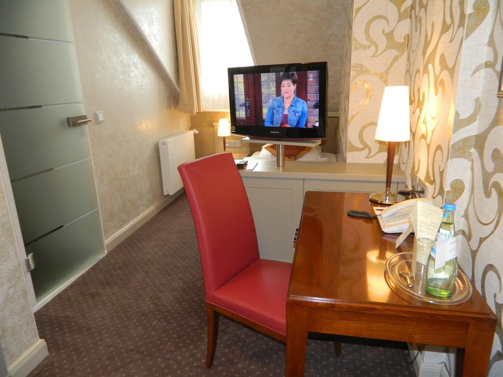 Parkhotel Gueldene Berge Weissenfels Bilik gambar