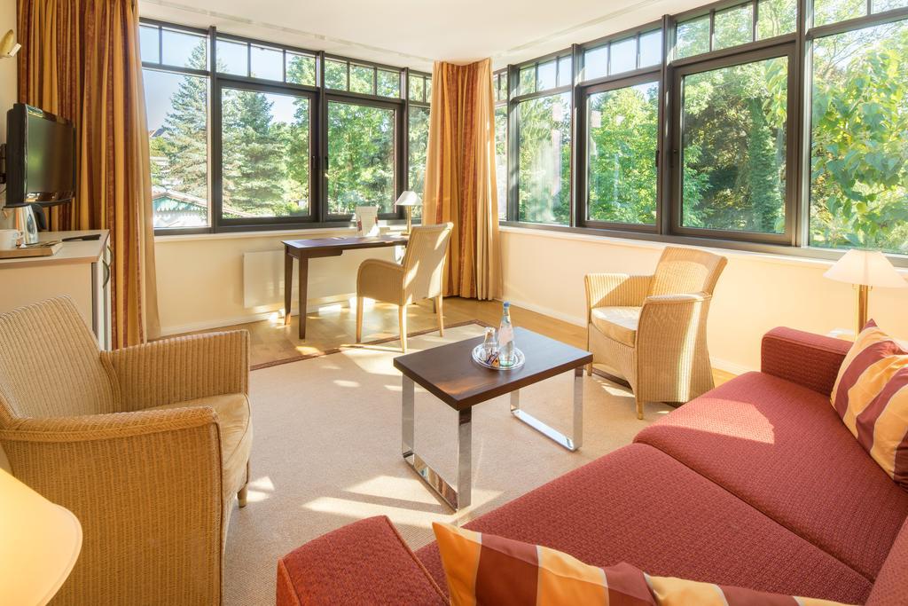 Parkhotel Gueldene Berge Weissenfels Luaran gambar