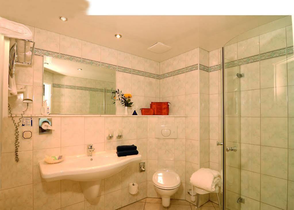Parkhotel Gueldene Berge Weissenfels Luaran gambar